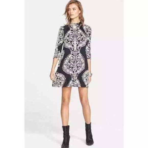 Free People Dresses & Skirts - Free People Black & Taupe Medallion Mini Shift Dress Women’s XS